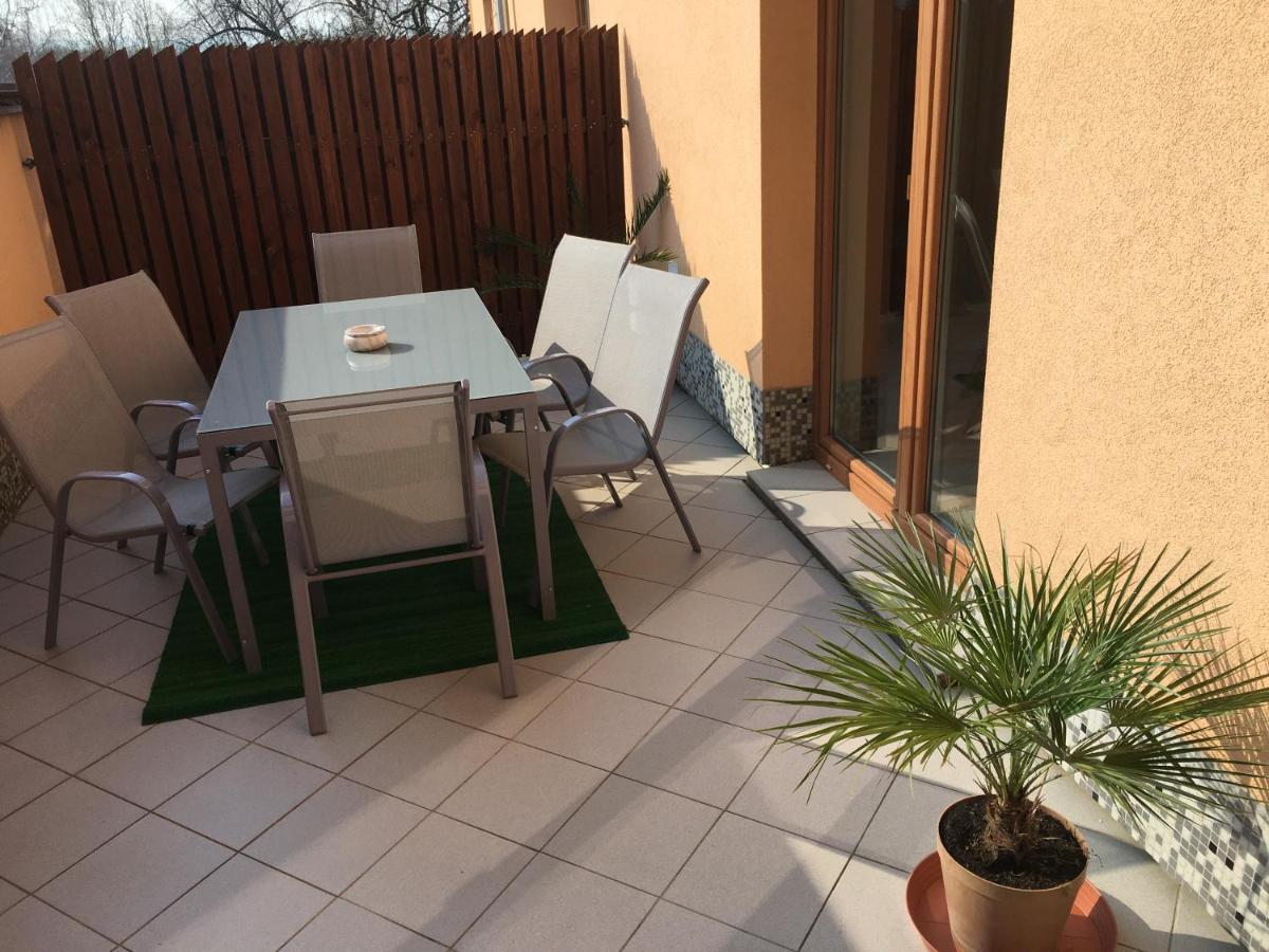 Apartman Slunecnice S Terasou Ceske Budejovice Exterior photo